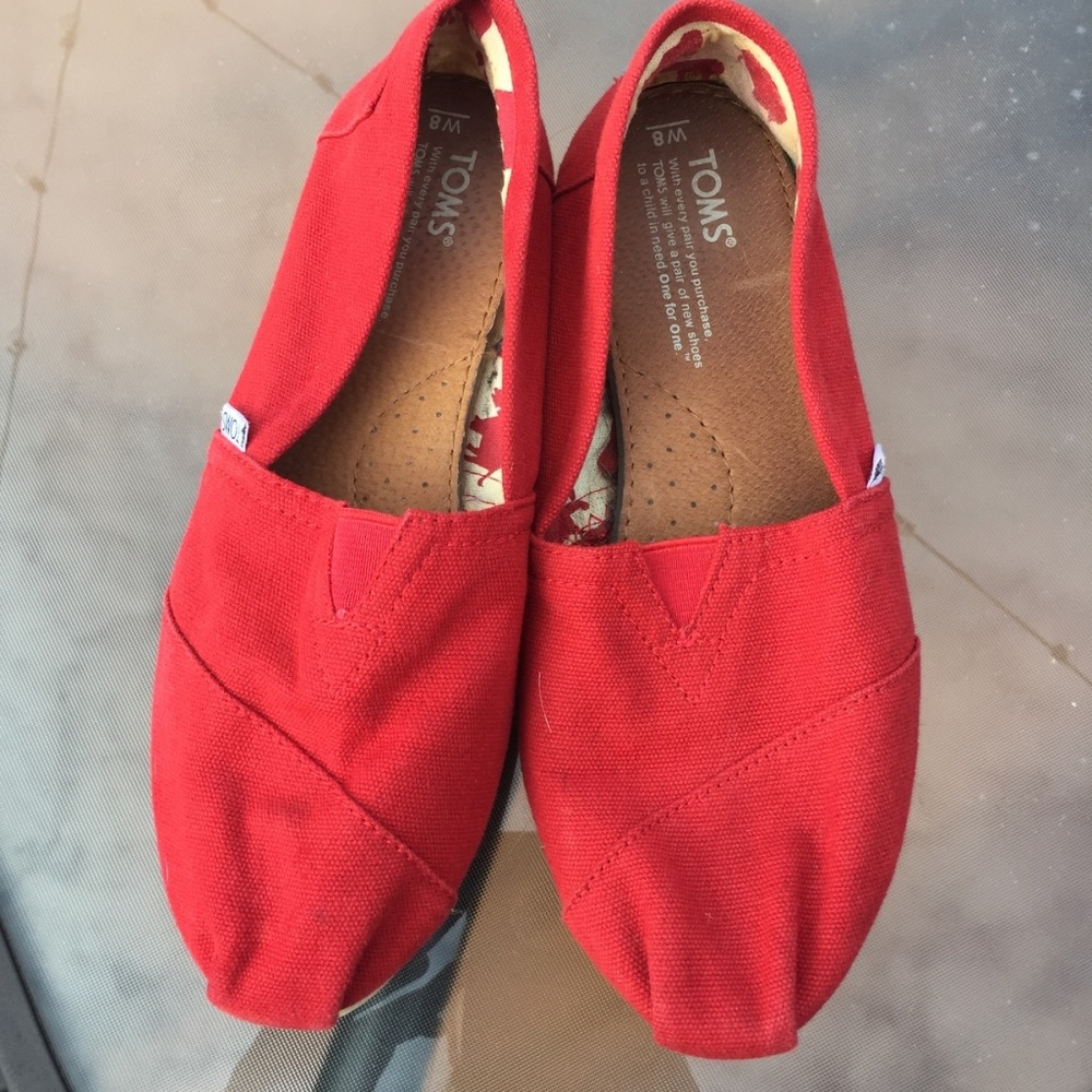 Red Womens Toms size 8